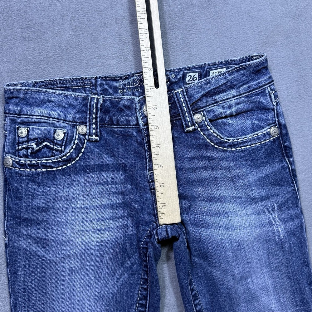 Miss Me Jeans Womens 26x32 Skinny Lowrise Logo Pockets Studded Y2K Boho USA - Picture 8 of 9